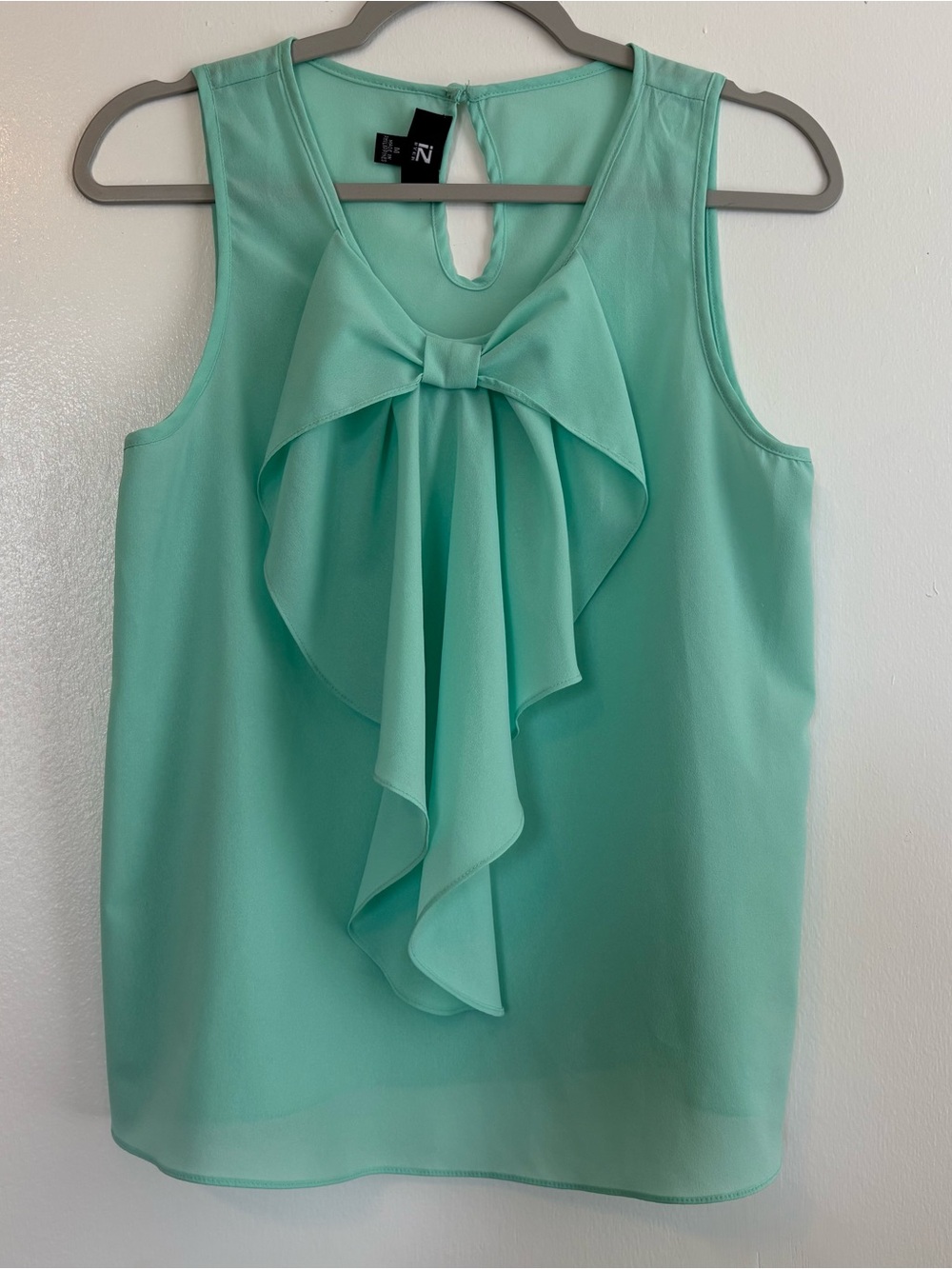 IZ BYER Green Solid Sleeveless Scoop Neck Tie Front Bow Ruffle Blouse Women’s M
